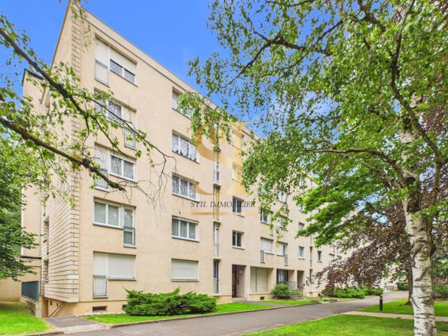 Appartement 5 pièces à Evry 91000