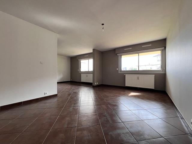 Appartement 5 pièces à louer à Besançon Fontaine Écu