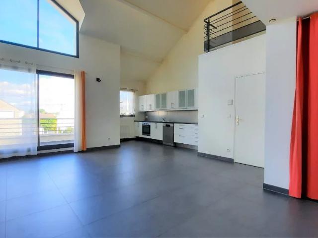 Appartement 5 pièces ANDRESY PROCHE RER COUP DE COEUR