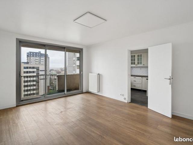 Appartement 5 pièces avec balcon Colombes