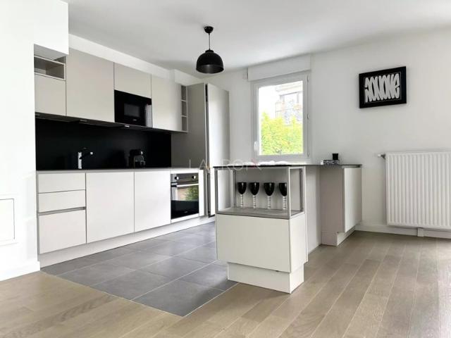Appartement 5 pièces dans résidence de 2022