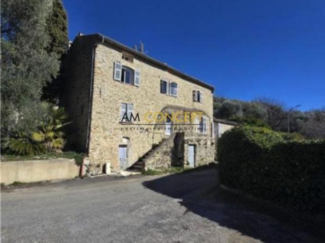 Appartement 5 pièces de 100 m² dans le domaine de Castellar