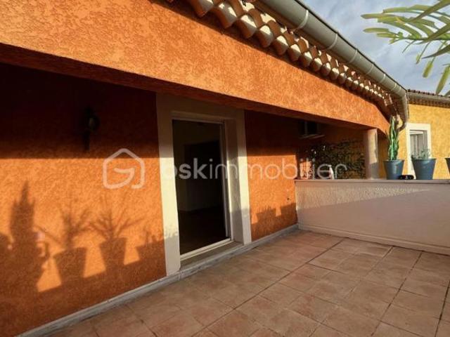 Appartement 5 pièces de 104 m² à Uzès avec grande terrasse
