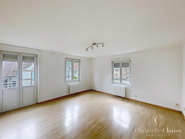 Appartement 5 pièces CUISINE EQUIPEE DURMENACH 137.72 m2