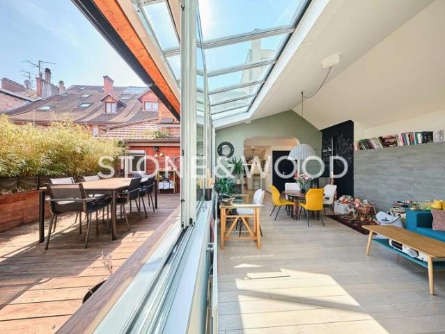 Appartement 5 pièces en dernier étage avec terrasse à Annecy