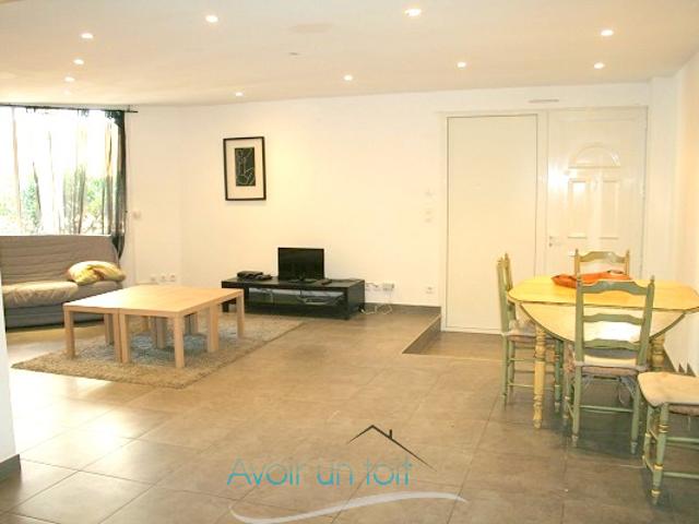 APPARTEMENT 5 pièces LE LAVANDOU CAVALIÈRE