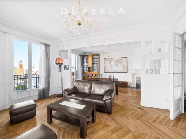 Appartement 5 pièces lumineux – Vue Tour Eiffel