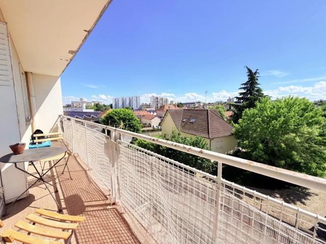 Appartement 5 pièces proche centre ville
