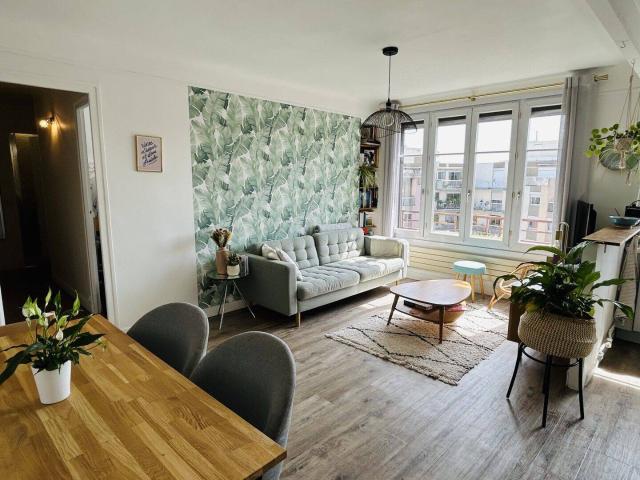 Appartement 60 m2 Paris 18ème