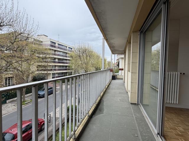 Appartement 61.12 m² 3 Pièces Courbevoie 92400