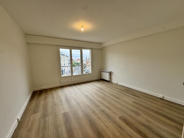 Appartement 62.29 m² 3 Pièces Deuil La Barre 95170