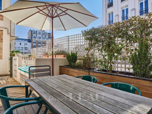 Appartement 67 m2 Paris 18ème