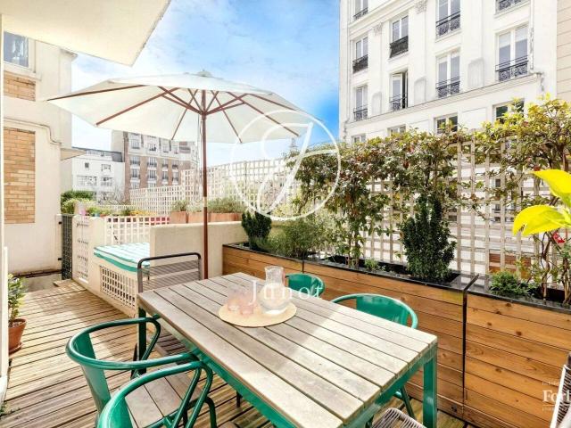 Appartement 67 m2 Paris 18ème