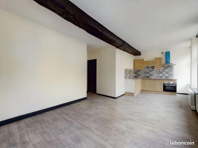 Appartement 65 m² Sedan