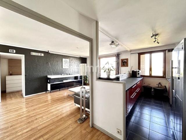 Appartement 65m2, dernier étage et 2 balcon