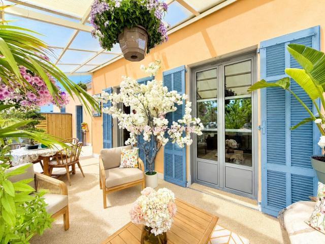 APPARTEMENT 65m2 + 40m2 de terrasse soit 105m2 au total