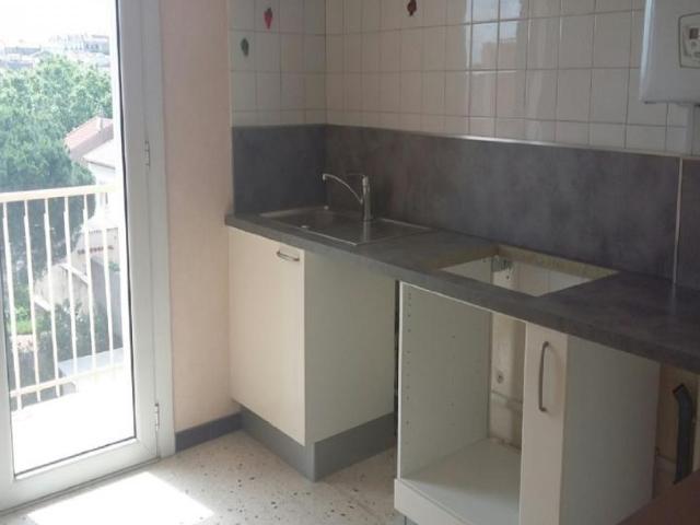 Appartement, 66m² 2 pièces, en location à Beziers560 € par mois