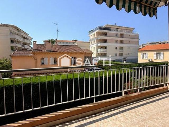 Appartement 3 pièces de 68m² rénové à Mandelieu