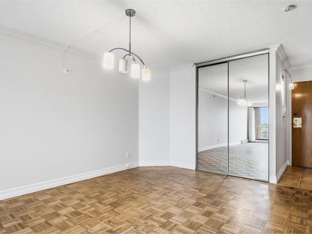 Appartement 6900 Boul. des Roseraies