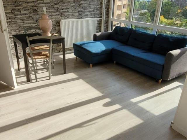Appartement 6 étage avec ascenseur
