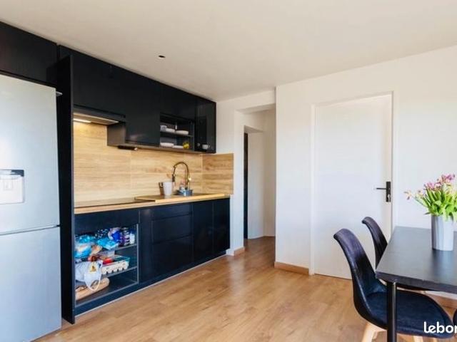 Appartement 6 pièces 82 m²