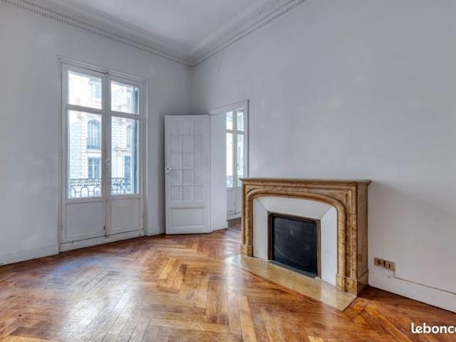 Appartement 6 pièces 87 m²