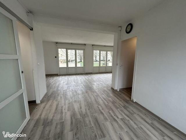Appartement 6 pièces 93 m²