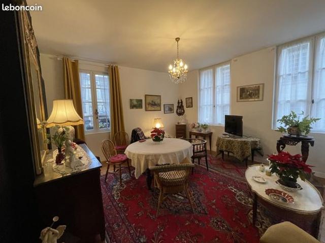 Appartement 6 pièces 93 m²