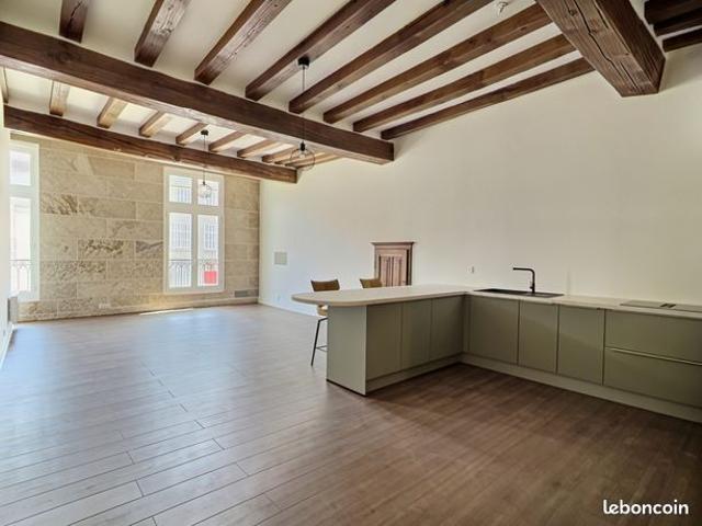 Appartement 6 pièces 93 m²