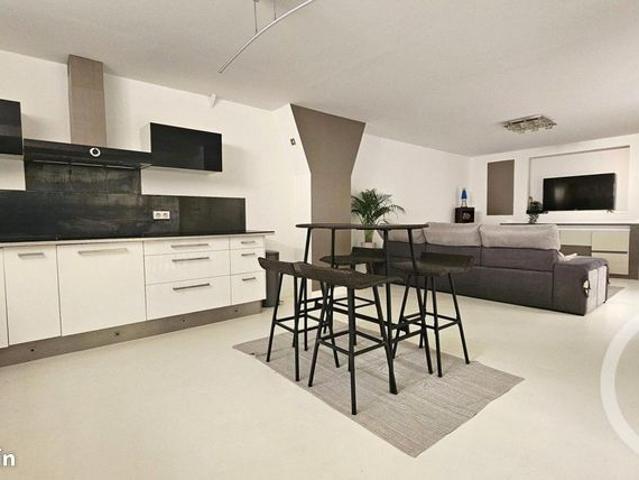 Appartement 6 pièces 90 m²