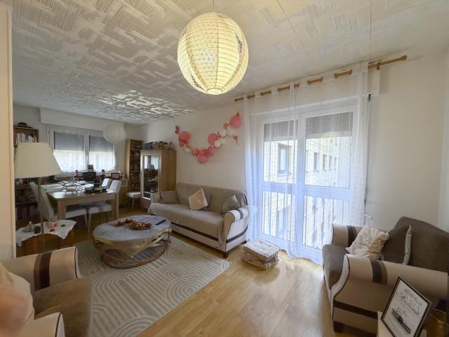Appartement 6 pièces 90 m²