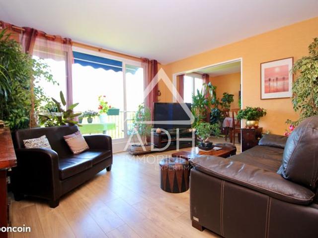 Appartement 6 pièces 97 m²