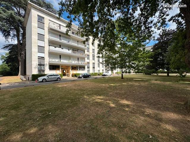 Appartement 6 pièces 96 m²
