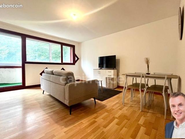 Appartement 6 pièces 96 m²