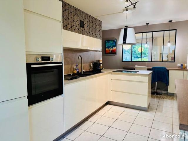 Appartement 6 pièces 96 m²