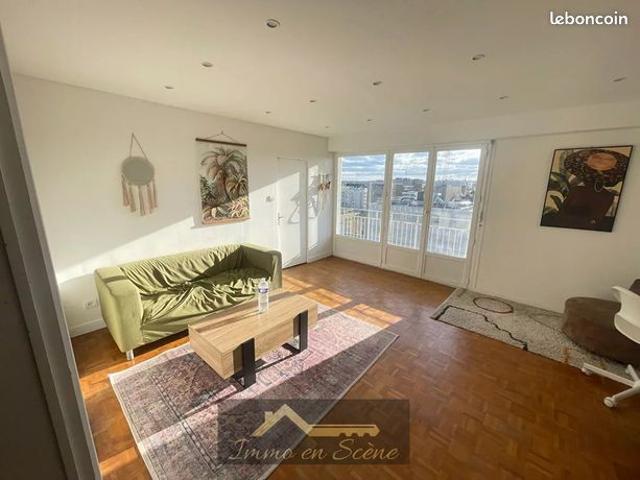 Appartement 6 pièces 101 m²