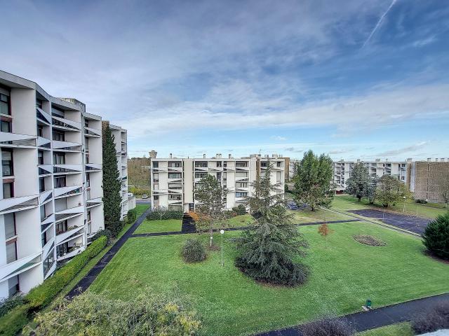 Appartement 6 pièces 101 m²