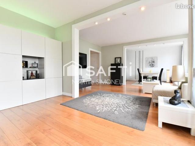 Appartement 6 pièces 101 m²