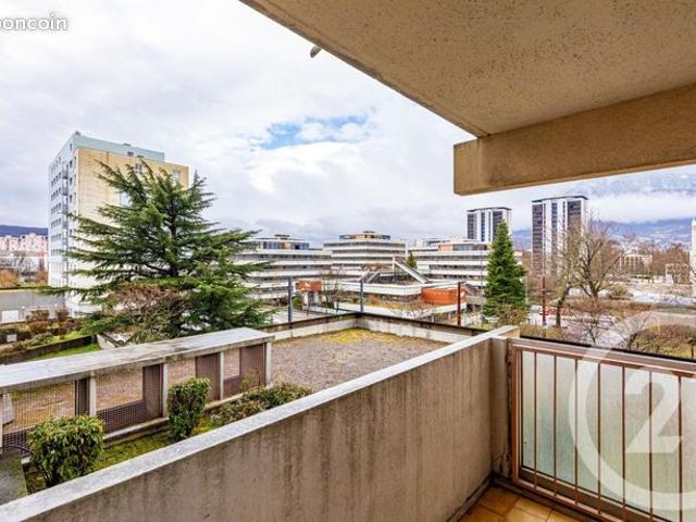 Appartement 6 pièces 101 m²
