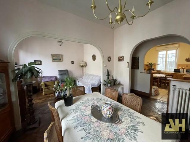 Appartement 6 pièces 102 m²