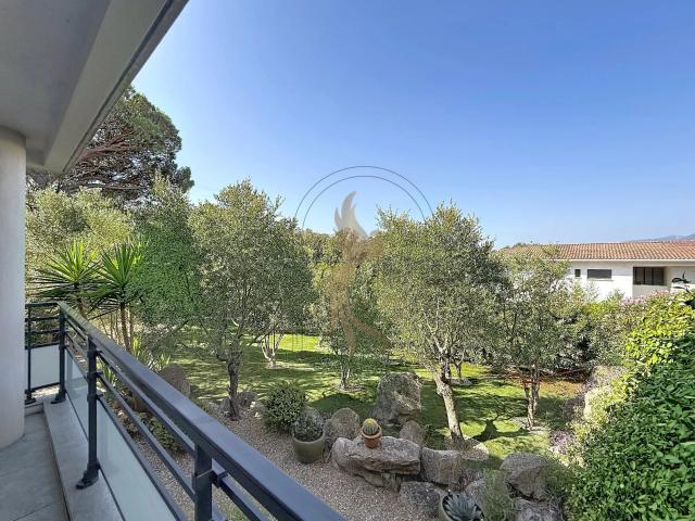 Appartement 6 pièces 103 m²