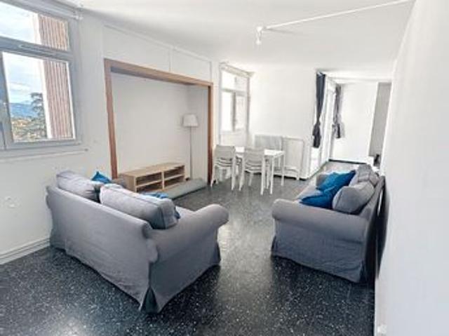 Appartement 6 pièces 103 m²