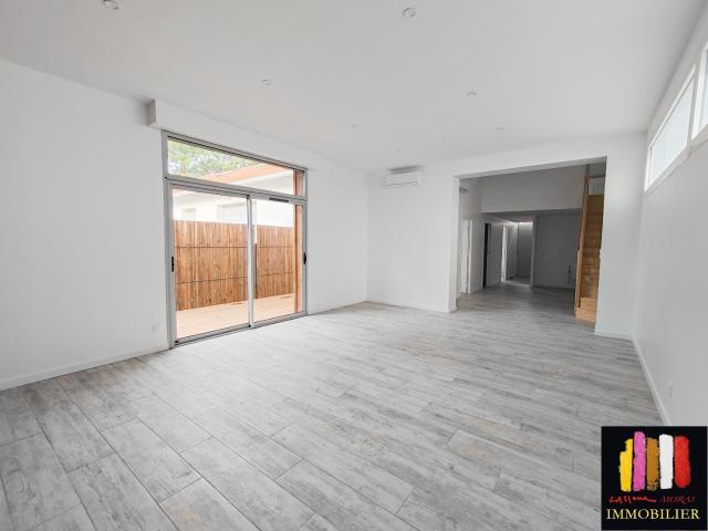 Appartement 6 pièces 103 m²