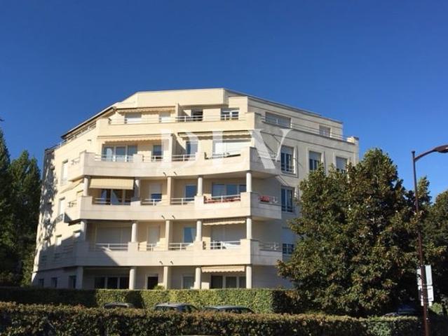 Appartement 6 pièces 105 m²