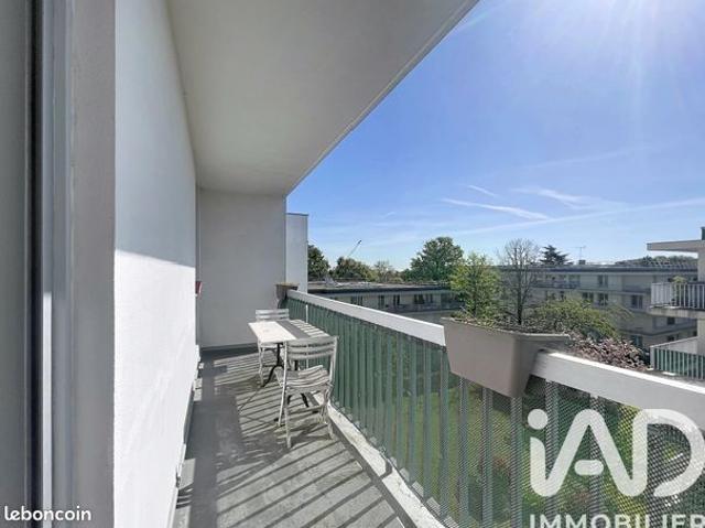Appartement 6 pièces 104 m²