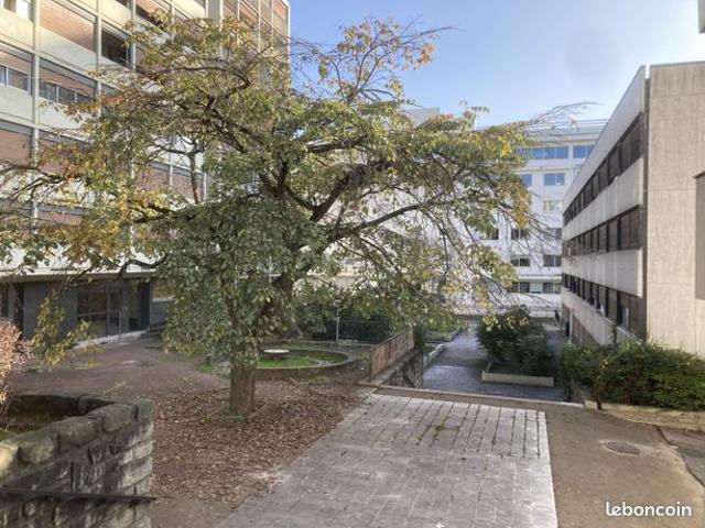 Appartement 6 pièces 106 m²
