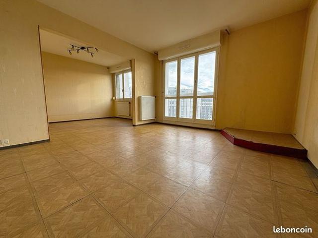Appartement 6 pièces 106 m²