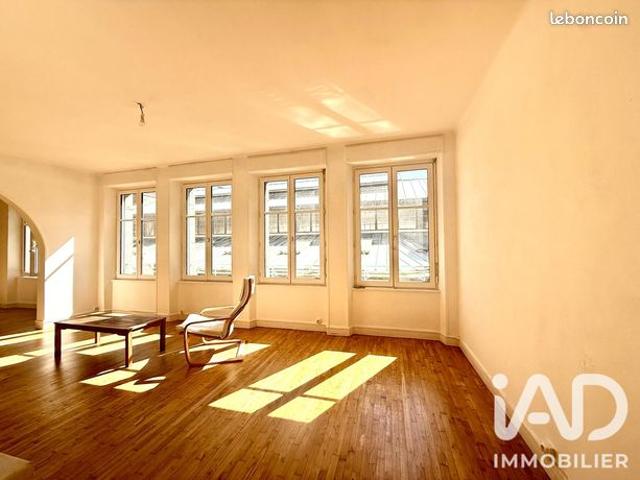 Appartement 6 pièces 106 m²