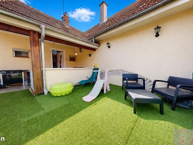 Appartement 6 pièces 107 m²