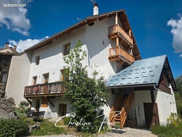 Appartement 6 pièces 108 m²